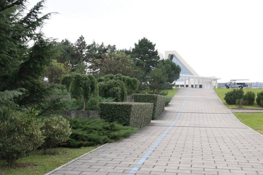 Nuovi sepolcri nel Cimitero cittadino centrale a Drenova