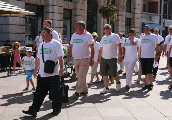 Gradonačelnik Vojko Obersnel u mimohodu sjećanja za žrtve u Srebrenici