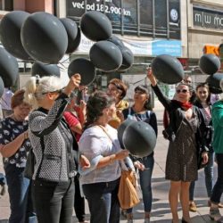 Simbolično puštanje balona - u organizaciji Riječke mreže za pružanje psihosocijalne potpore žrtvama nasilja
