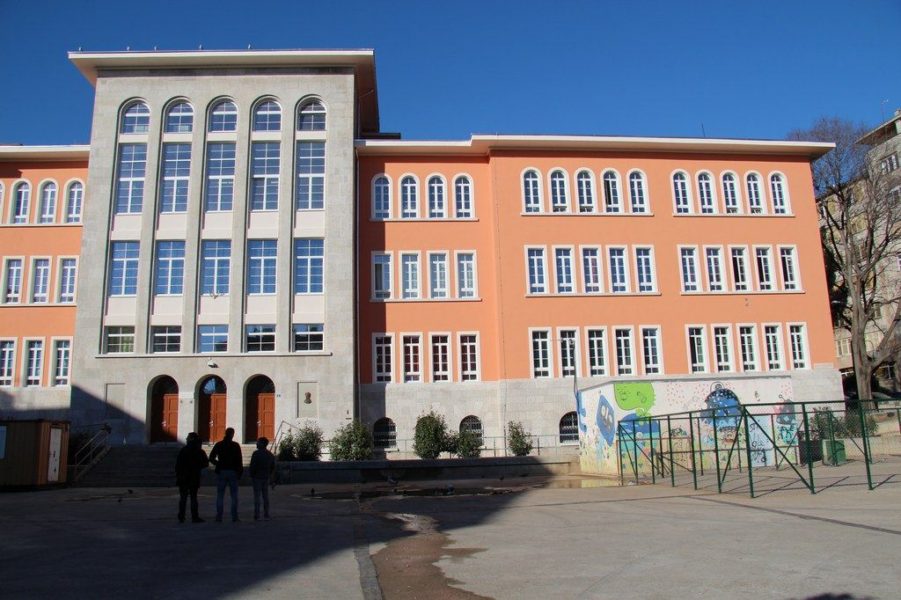 Osnovna škola "Nikola Tesla"