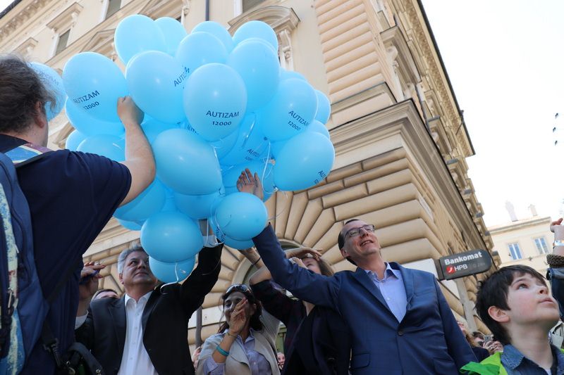 Simboličnim puštanjem plavih balona obilježen Svjetski dan svjesnosti o autizmu