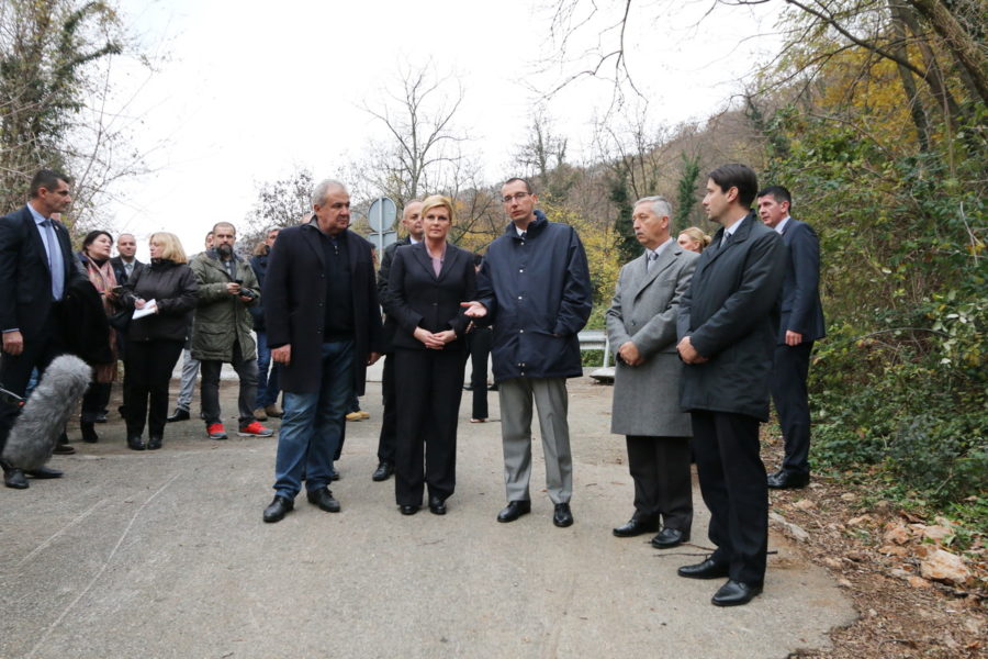 Predsjednica Kolinda Grabar-Kitarović na obilasku klizišta Grohovo