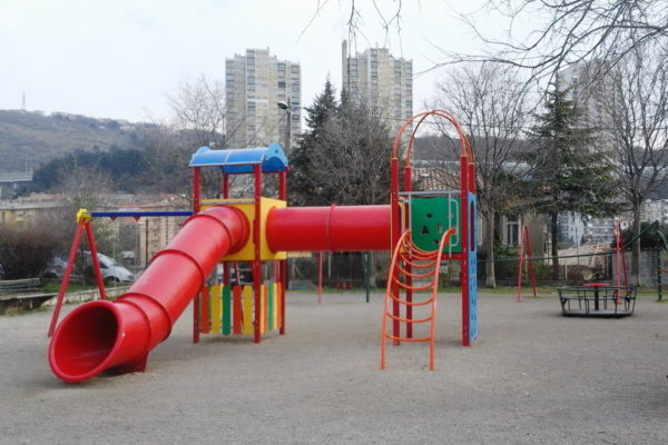 Dječji park Velebitska Banderovo