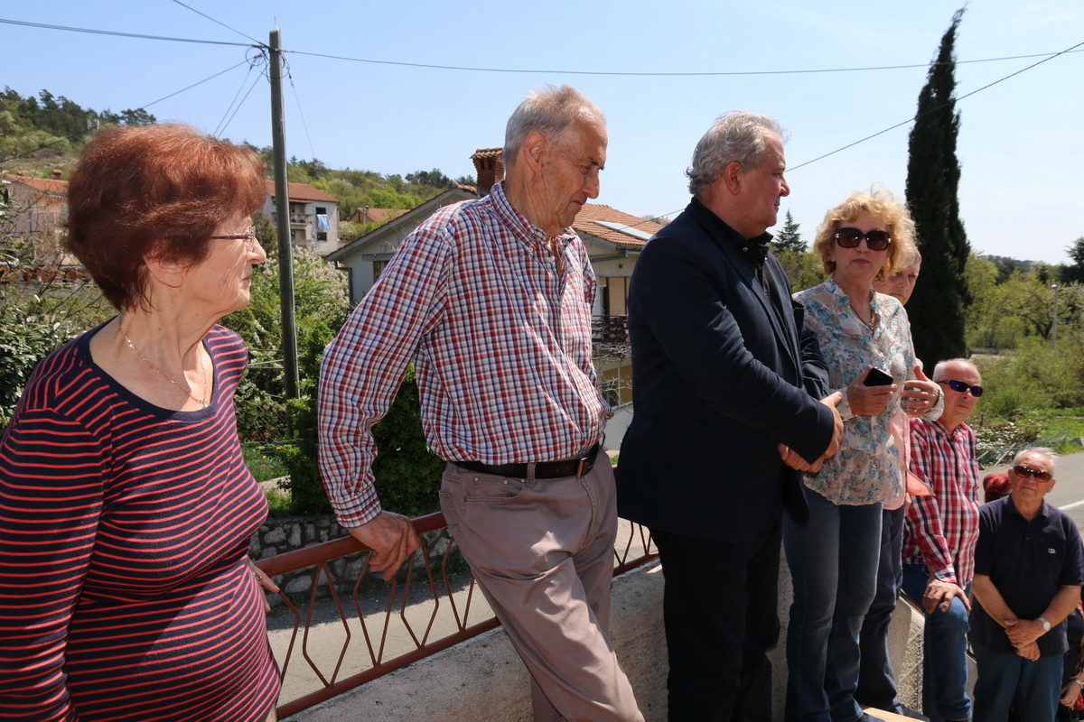 Otkrivena spomen-ploča povodom 110. obljetnice otvorenja Pučke čitaonice Drenova