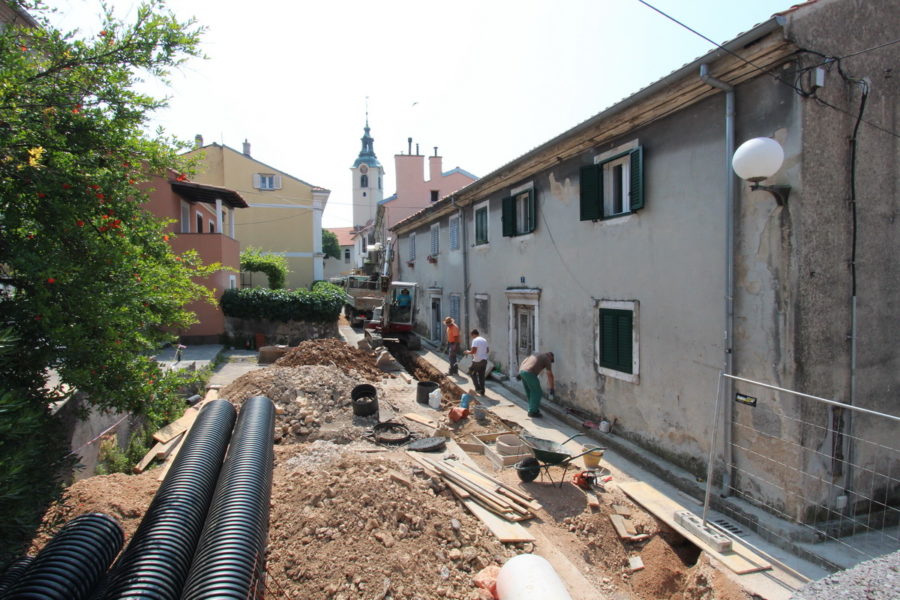 Radovi na vodovodi i kanalizaciji u Ulici Petra Zrinskog