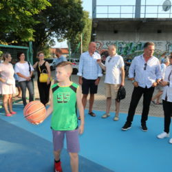 Brojni uzvanici na otvorenju igrališta