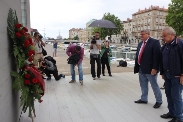 Položeni vijenci povodom Dana državnosti