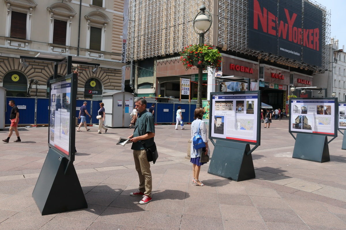 Postavljena izložba Riječki hoteli - nekad i sad na Korzu
