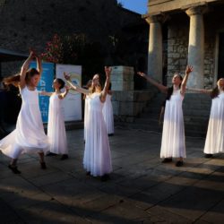 Nastup plesne skupine Ri Dance