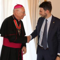 Mons. dr. Ivan Devčić i Generalni konzul Republike Italije u Rijeci Paolo Palminteri