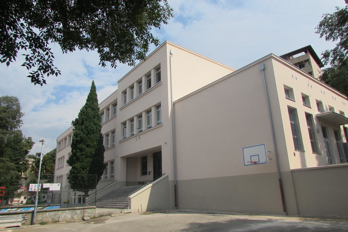 Osnovna škola Pećine