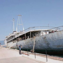 Broda Galeb u riječkoj luci