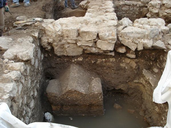 Otkriven sarkofag na području Trga pul Vele crikve