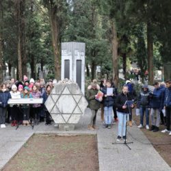 Poetsko-glazbeno-povijesni recital učenika OŠ Škurinje