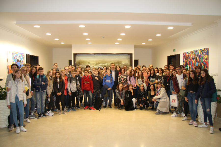 Sudionici Erasmus+ projekta posjetili gradsku upravu