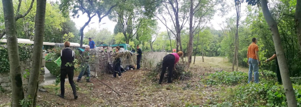 Volonterska eko akcija čišćenja budućeg parka na Kantridi