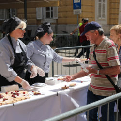 Dani sv. Vida – gastrofešta na Korzu uz lignje i štrudle od trešanja