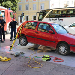 Održana prezentacija vatrogasne tehnike i opreme riječkih vatrogasaca „Vatrogasci u zajednici“