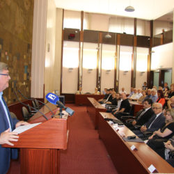 Održana komemoracija za akademika Petra Strčića
