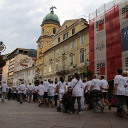 Rijekom prošao mimohod sjećanja „Srebrenica svijetom hodi“ u čast žrtvama genocida