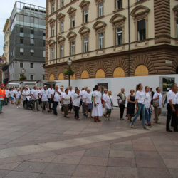 Rijekom prošao mimohod sjećanja „Srebrenica svijetom hodi“ u čast žrtvama genocida