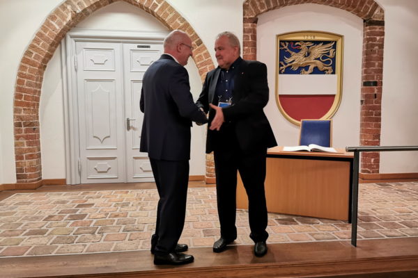 Zamjenik gradonačelnika Ivaniš s gradonačelnikom Rostocka Rolandom Methlingom na primanju za gradove prijatelje u Gradskoj vijećnici Rostocka