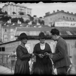 Kontrola osobnih isprava na mostu preko Rječine 1920 (Vittoriale degli Italiani)