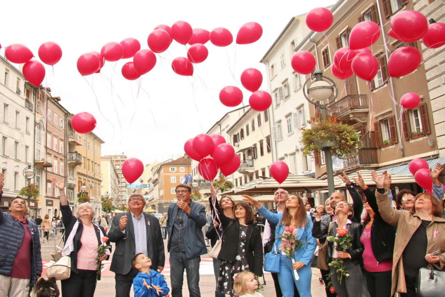 Dan ružičaste vrpce - puštanje balona