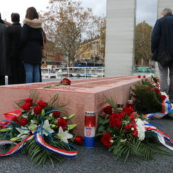 Otvoreno memorijalno obilježje na Mostu hrvatskih branitelja