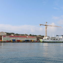 Potpisivanje ugovora između Grada Rijeke i brodogradilišta Dalmont za obnovu broda Galeb