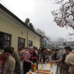 Druženje Halubajskih zvončara i građana na Gornjem Zametu