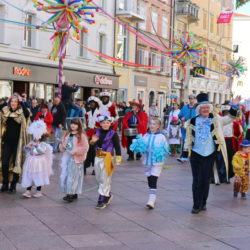 Dječja karnevalska povorka - gradonačelnik primio male maškare