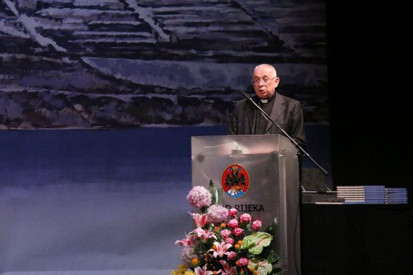 Riječki nadbiskup mons. dr. Ivan Devčić