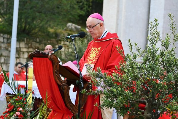 Svečano euharistijsko slavlje vodio apostolski nuncij mons. Lingua