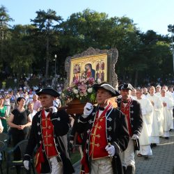 Održana samo kratka svećenička procesija s čudotvornim likom Gospe Trsatske