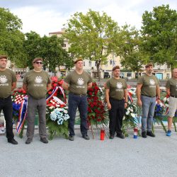 Polaganjem vijenaca za Dan pobjede i domovinske zahvalnosti i Dan hrvatskih branitelja