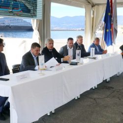 Potpis ugovora za rekonstrukciju infrastrukture u luci Rijeka