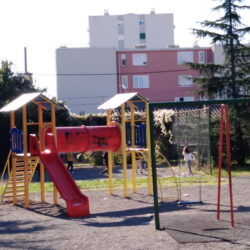 točno u podne