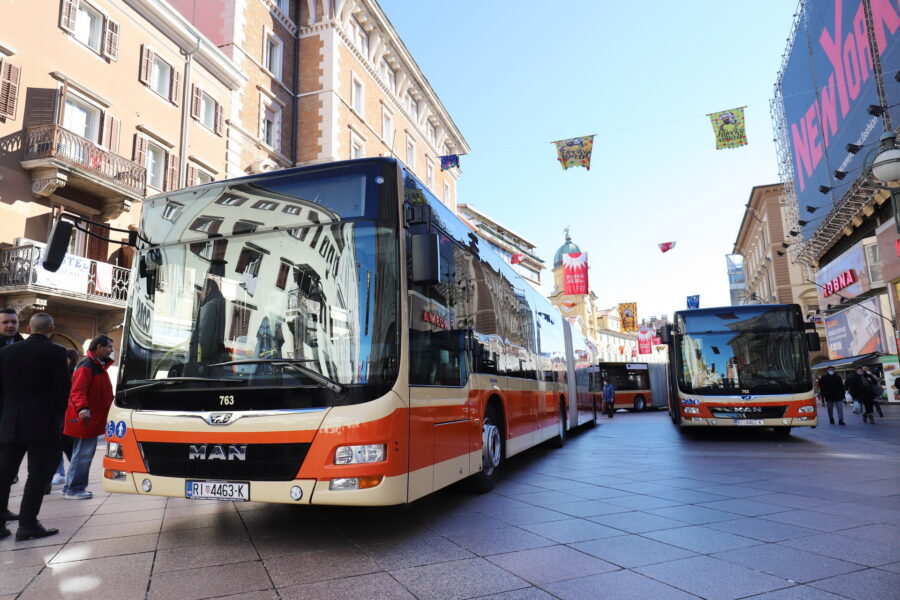 Sedam novih autobusa Autotroleja nabavljenih u sklopu Eu projekta Jačanje sustava javnog prijevoza