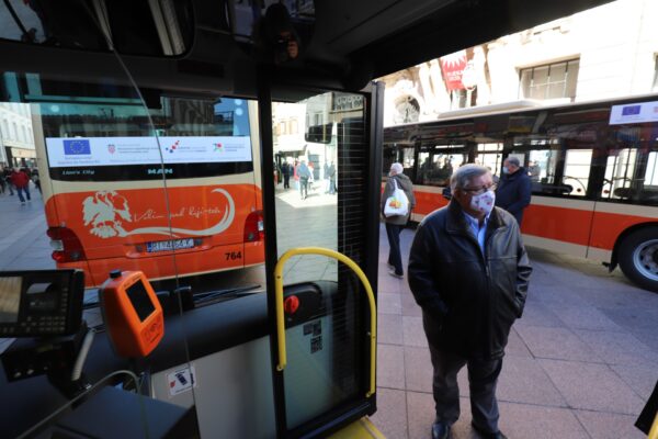 Sedam novih autobusa Autotroleja nabavljenih u sklopu Eu projekta Jačanje sustava javnog prijevoza 