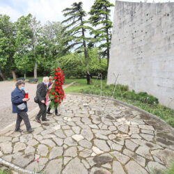 Polaganje vijenaca - spomenik na Trsatu