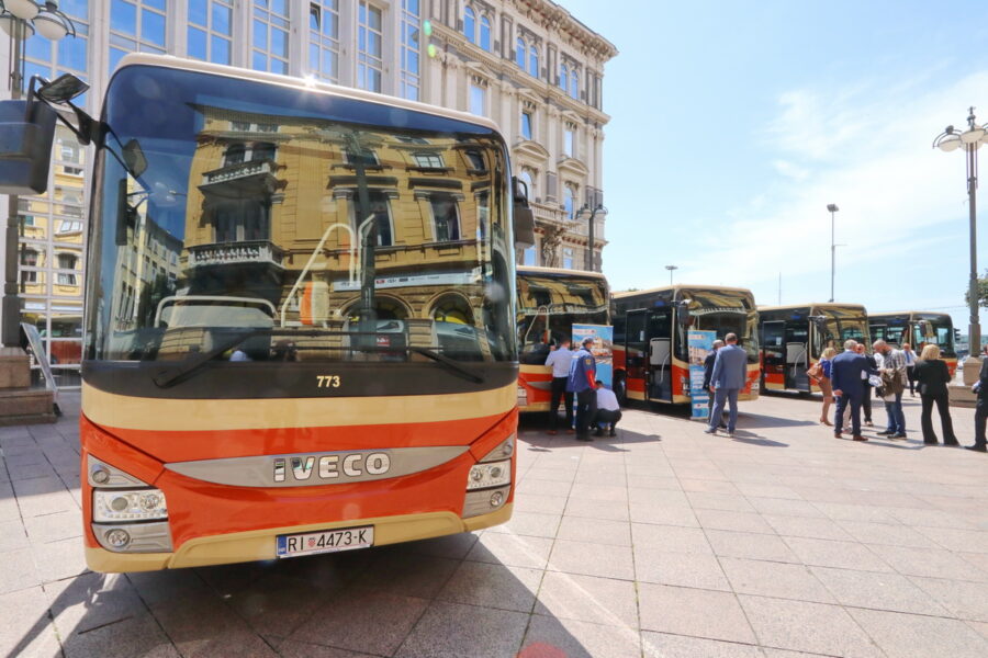 Predstavljanje pet novih autobusa Autotroleja