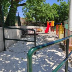 Ulaz u dječji park u Ulici Josipa Mohorića - zaštitna ograda