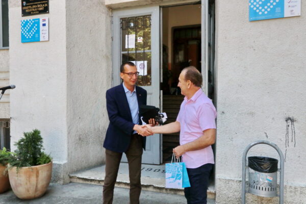 Gradonačelnik Filipović i ravnatelj Građevinske tehničke škole Petrović