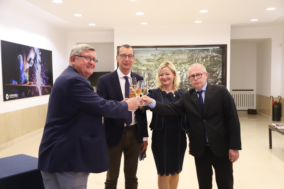 Službena primopredaja izvršnih ovlasti gradonačelnika Rijeke 