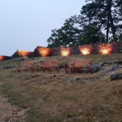 U sklopu projekta „Povežimo se baštinom“ osvijetljena klanjska gradina