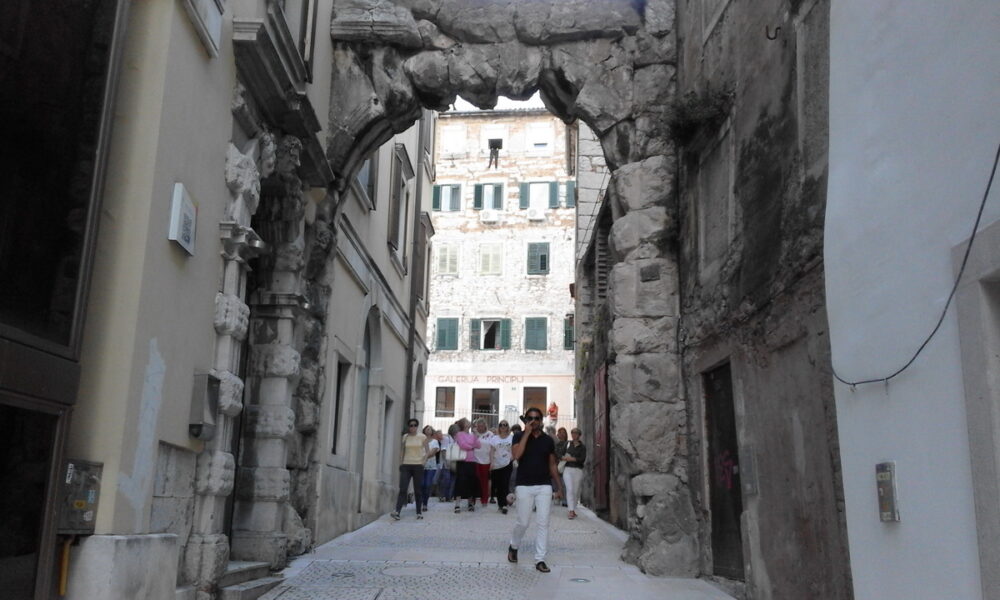 Rimska vrata - Arco Romano