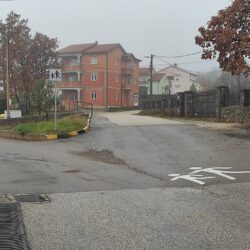 Plješivička ulica - nova horizontalna i vertikalna signalizacija u neposrednoj blizini dječjeg parka