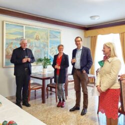 Tradicionalni uskrsni doručak riječkih nadbiskupa i gradonačelnika