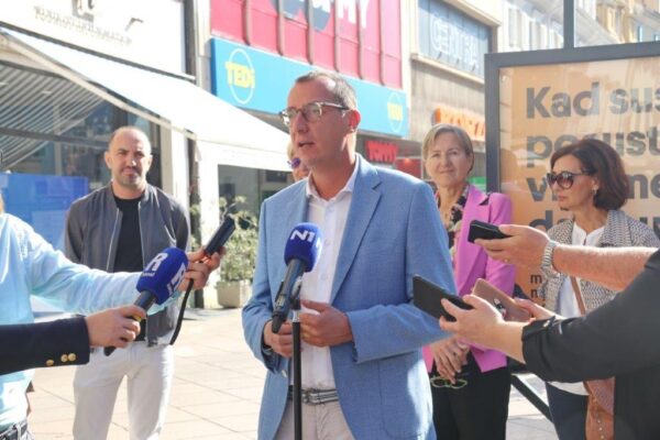 Izložba zahvale Centra za kulturu dijaloga za projekt Moje mjesto pod suncem
